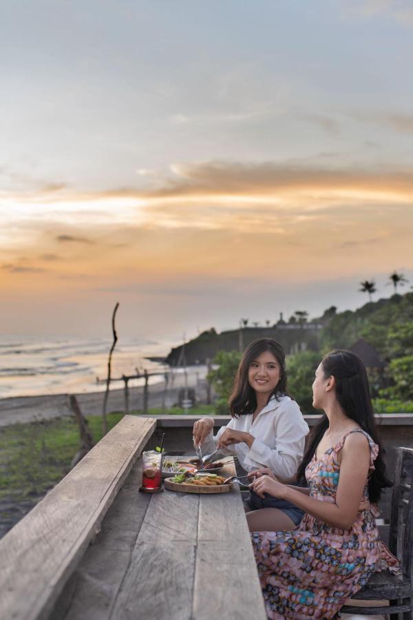 Royal Roco Villa Tanah Lot Buitenkant foto