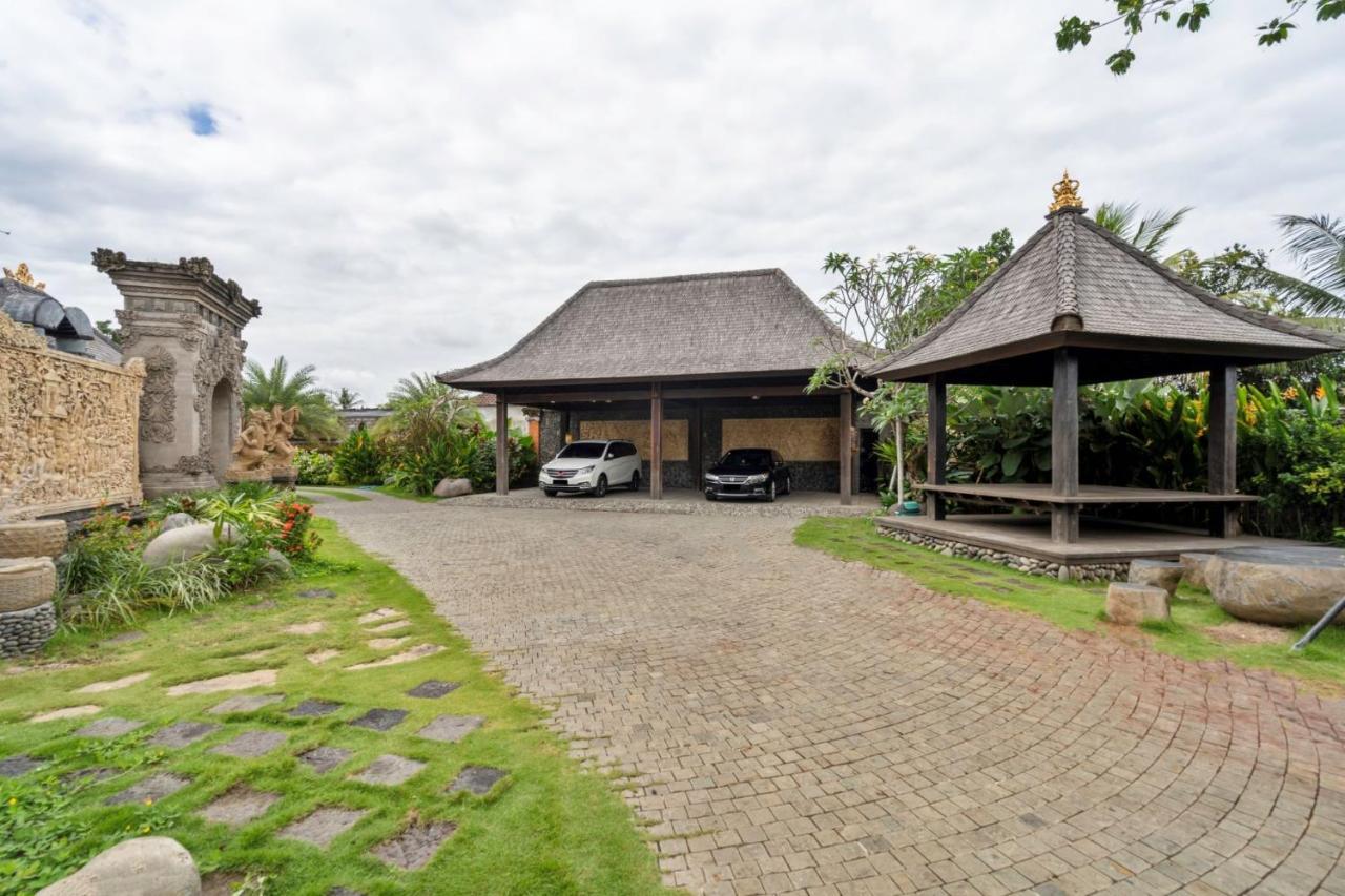 Royal Roco Villa Tanah Lot Buitenkant foto