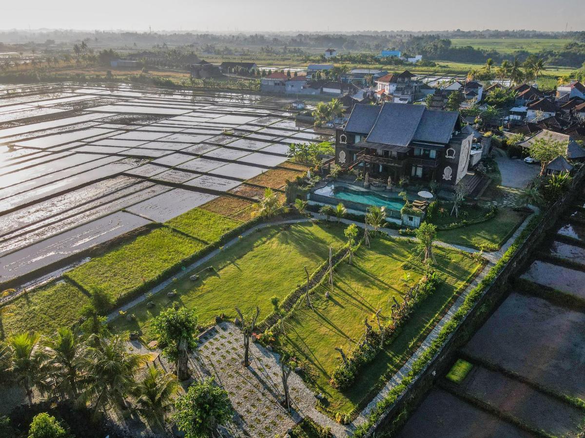 Royal Roco Villa Tanah Lot Buitenkant foto